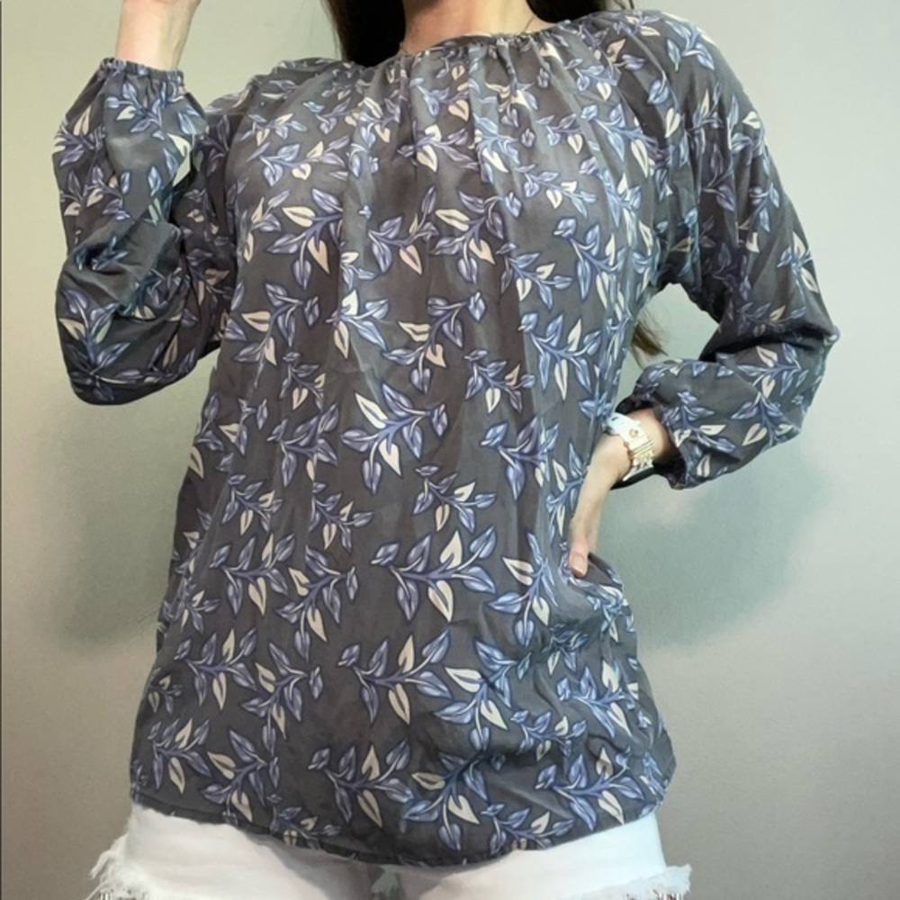 Tucker Silk Floral Gray Blouse Button Up Back